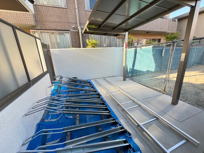 物件外観写真3　(駐輪場)