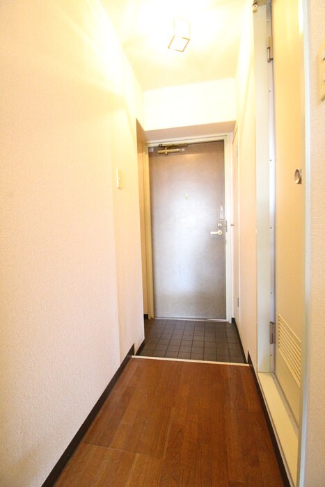 物件内観写真22　(廊下)