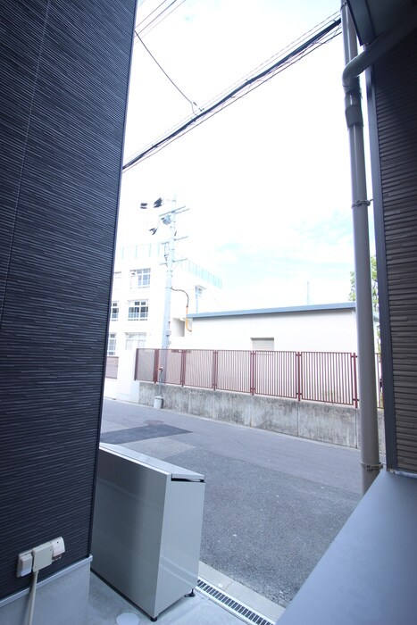 物件内観写真16　(室内からの展望)