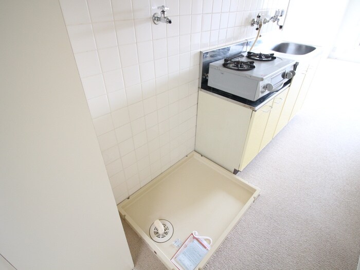 物件内観写真13　(洗濯機置場)