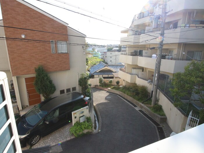 物件内観写真16　(室内からの展望)