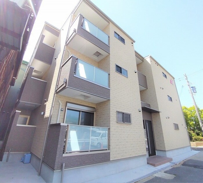 物件外観写真1　(外観写真)