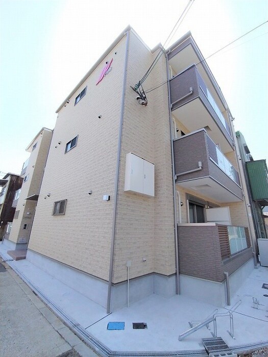 物件外観写真2　(駐輪場)