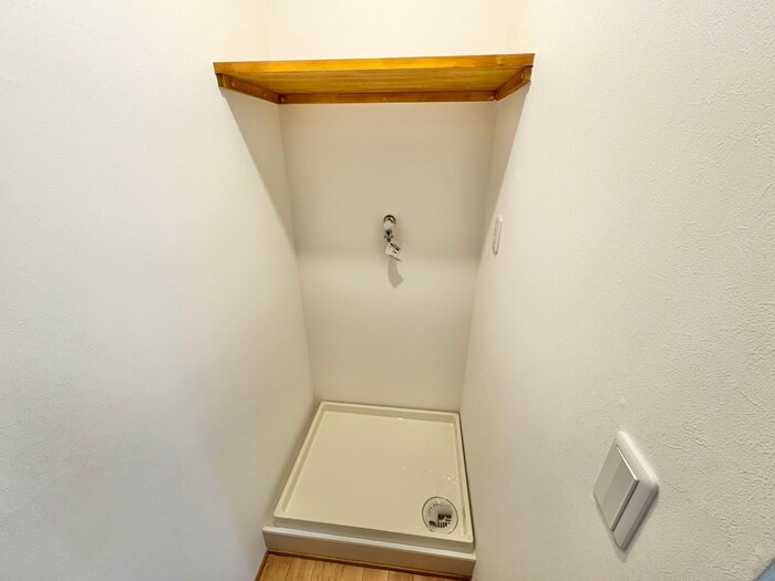 物件内観写真13　(洗濯機置場)