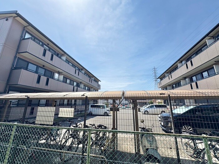 物件内観写真22　(室内からの展望)