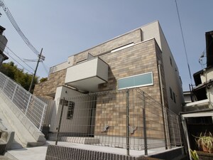 ﾜｺｰﾚｳﾞｨｱｰﾉ高丸　猫の家外観写真