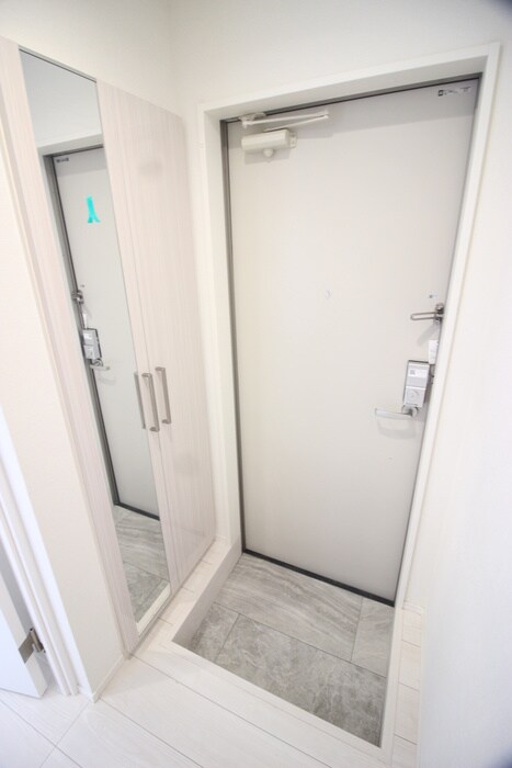 物件内観写真17　(玄関)