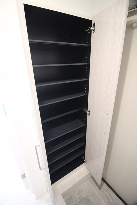 物件内観写真18　(靴箱)