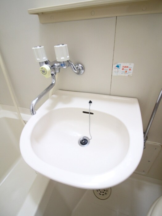 物件内観写真9　(洗面)