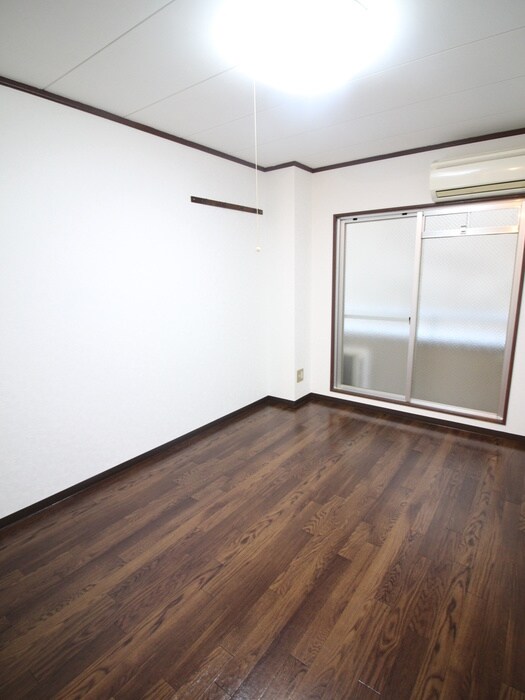 物件内観写真11　(居室)