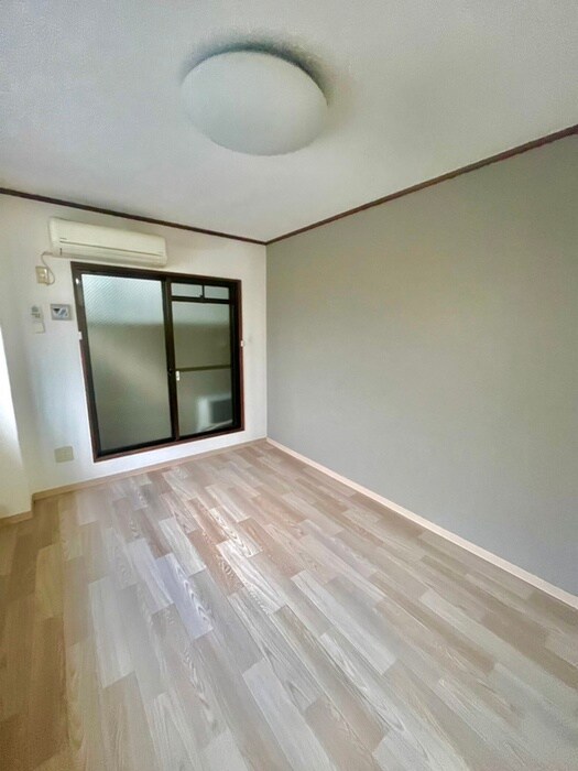 物件内観写真12　(居室)