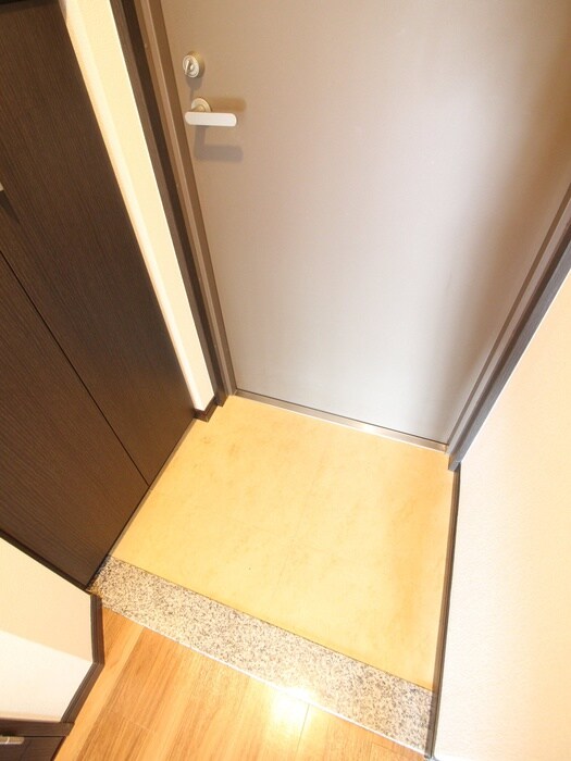 物件内観写真15　(玄関)