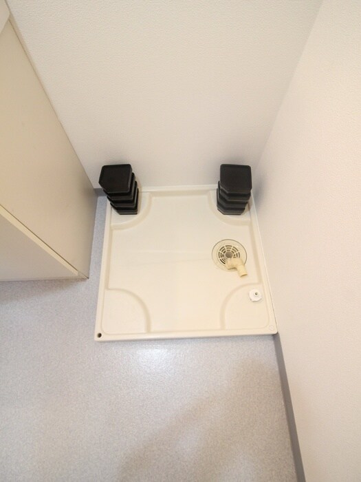 物件内観写真17　(洗濯機置場)