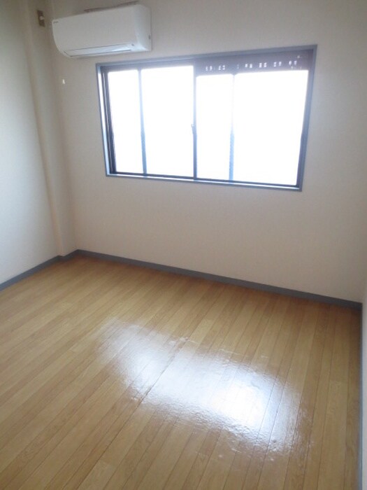 物件内観写真12　(居室)