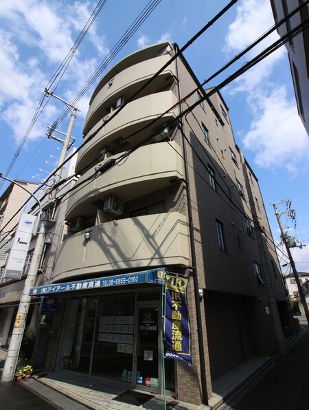 ステイツ豊中本町ビル外観写真