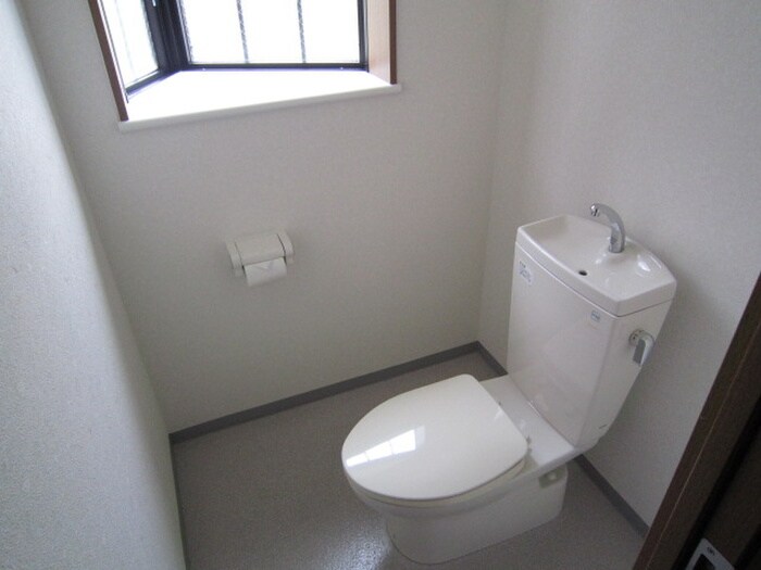 物件内観写真13　(トイレ)