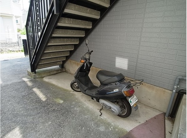 バイク置き場