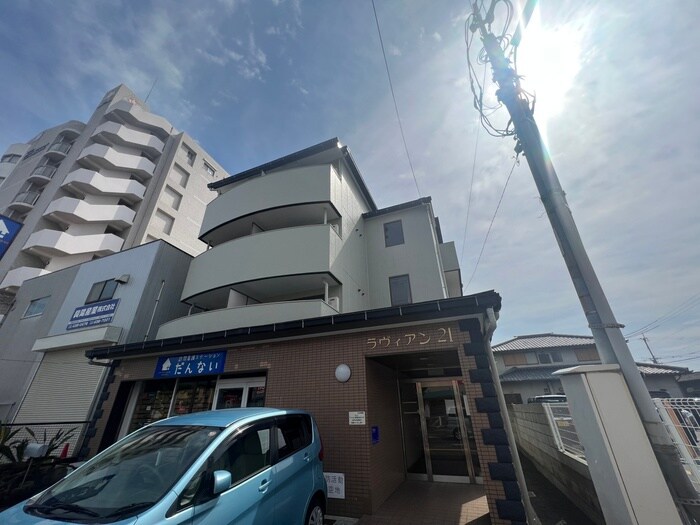 物件外観写真2　(駐輪場)