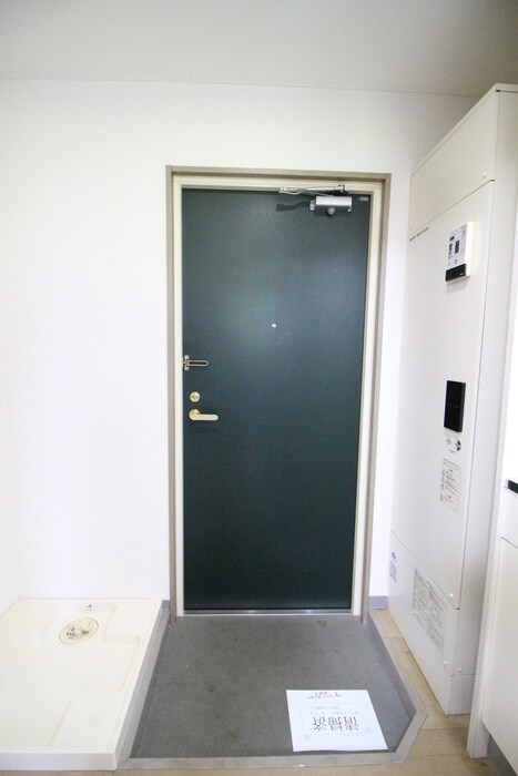 物件内観写真17　(玄関)