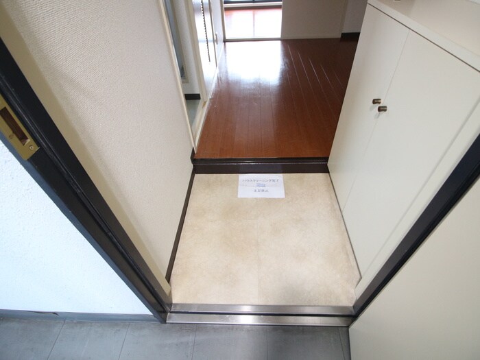 物件内観写真15　(靴箱)