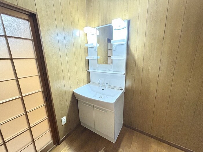 物件内観写真10　(洗面)