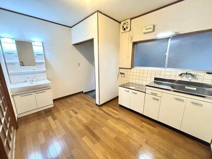 物件内観写真11　(居室)