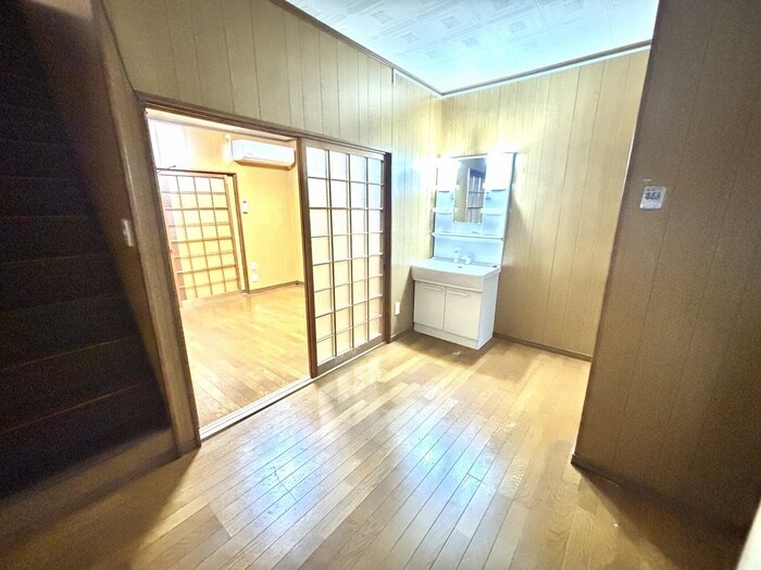 物件内観写真12　(居室)