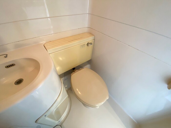 物件内観写真12　(トイレ)