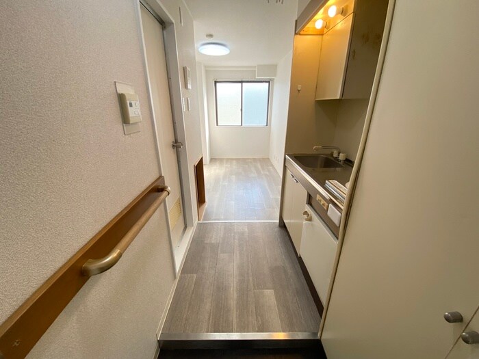 物件内観写真15　(廊下)