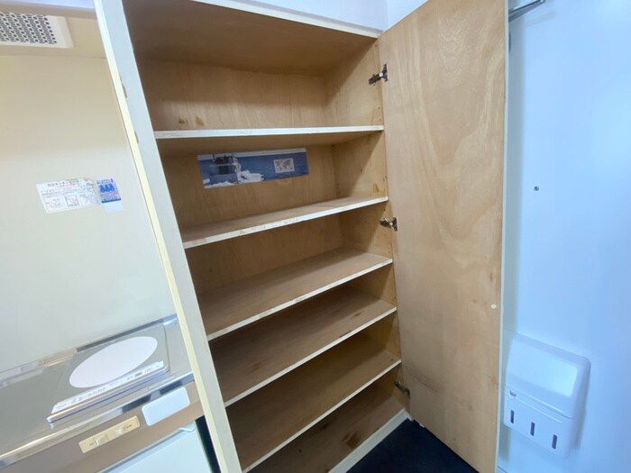 物件内観写真18　(収納)