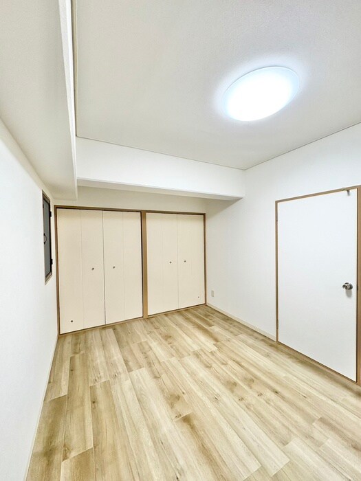 物件内観写真18　(居室)