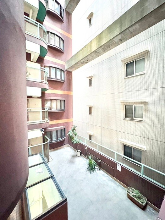 物件内観写真22　(室内からの展望)