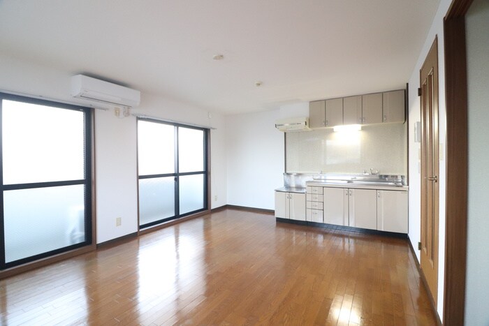 物件内観写真6　(居室)