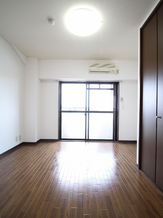 物件内観写真16　(居室)