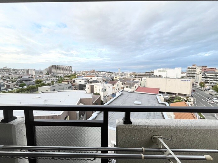 物件内観写真19　(室内からの展望)