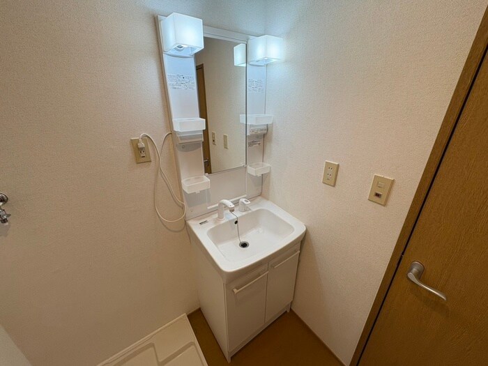 物件内観写真13　(洗面)