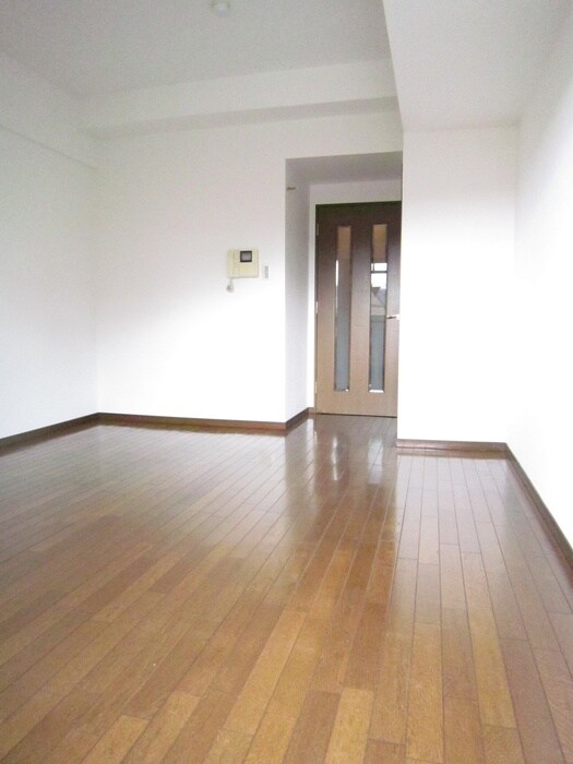 物件内観写真4　(居室)