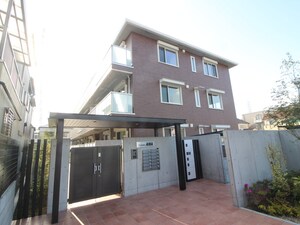 Ｄ-ｒｏｏｍ安満西の町外観写真