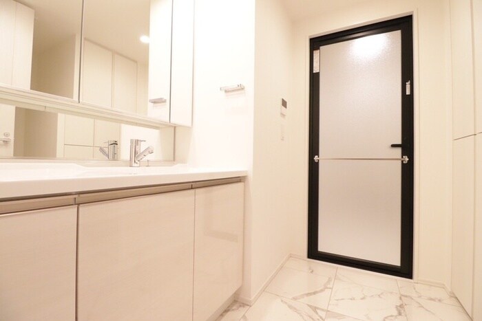 物件内観写真12　(洗面)