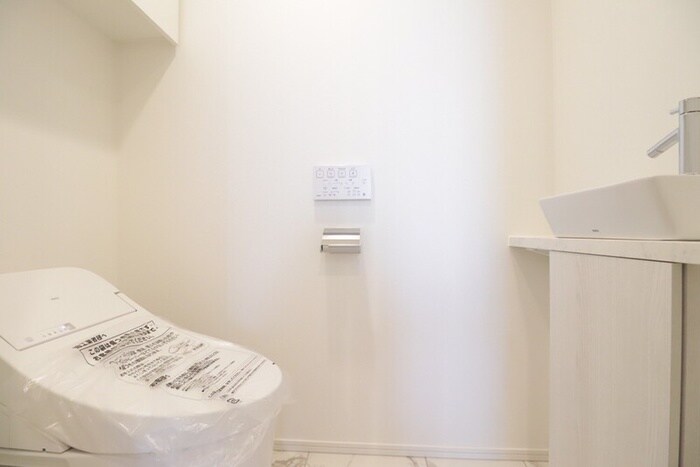 物件内観写真13　(トイレ)