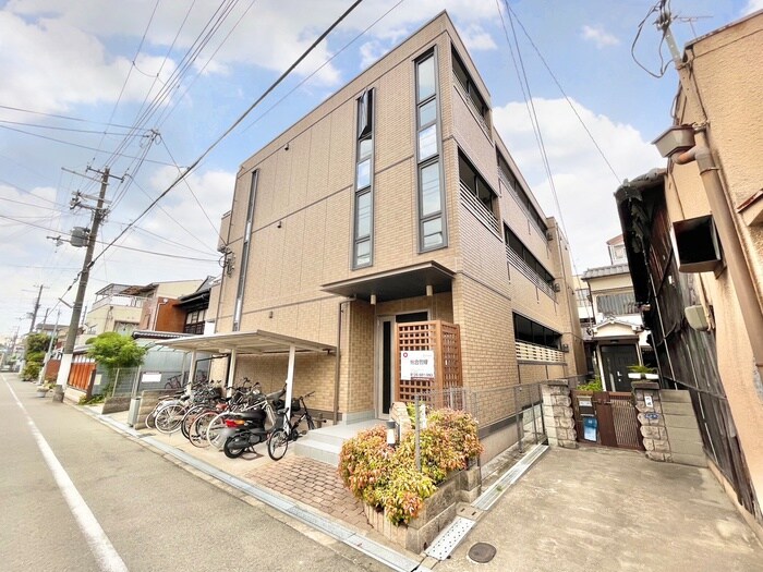 物件外観写真1　(外観写真)