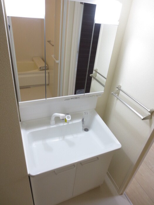 物件内観写真9　(洗面)