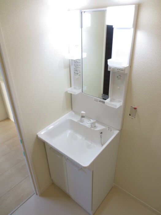 物件内観写真10　(洗面)