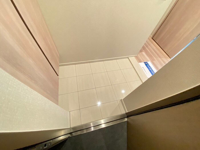 物件内観写真19　(玄関)