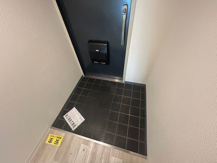 物件内観写真7　(玄関)