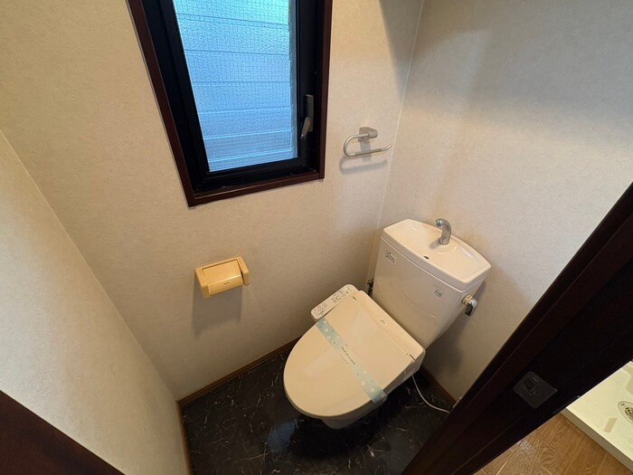 物件内観写真13　(トイレ)