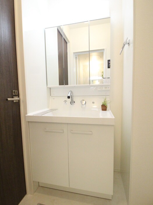 物件内観写真11　(洗面)
