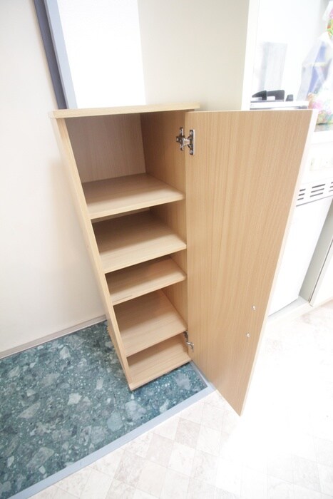 物件内観写真8　(靴箱)