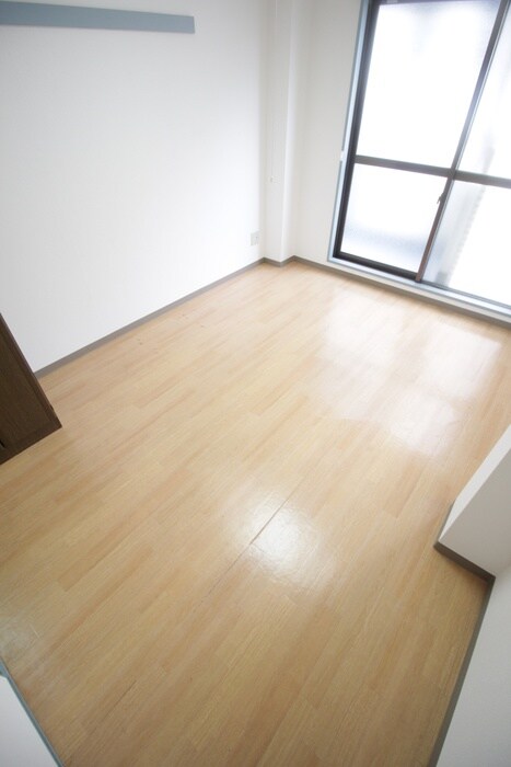 物件内観写真14　(居室)