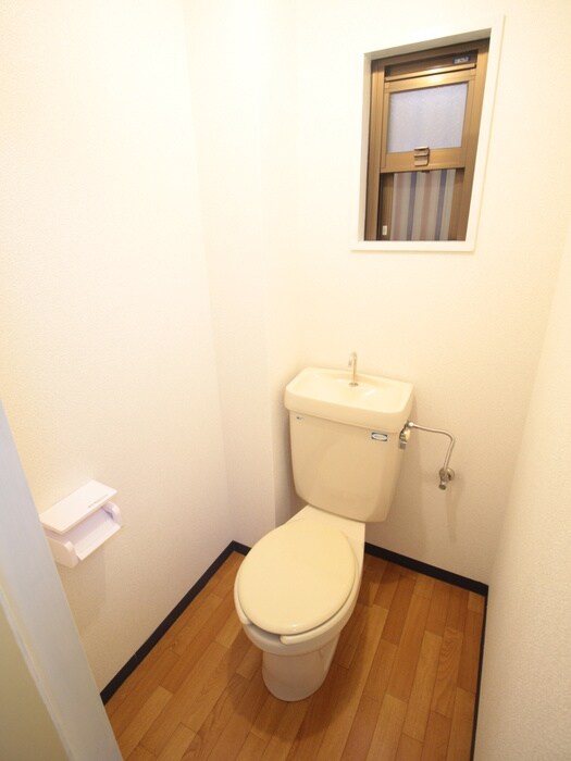 物件内観写真14　(トイレ)